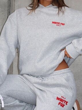 Women's Heather Grey Sweatshirt